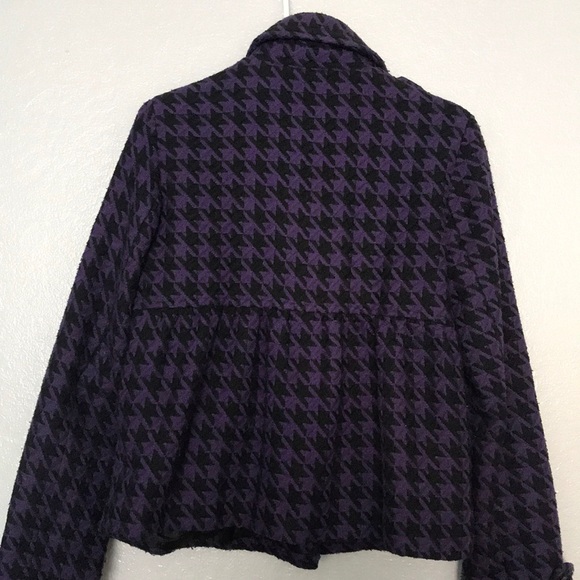 Coat - Picture 3 of 5